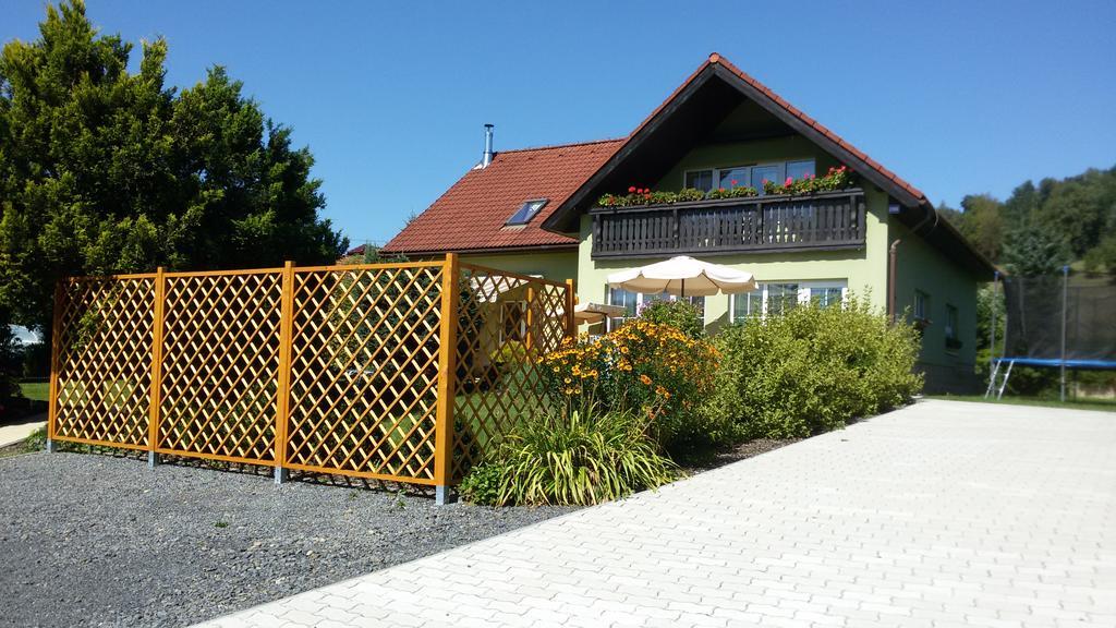 Apartment Amelie Rožnov pod Radhoštěm Exterior foto